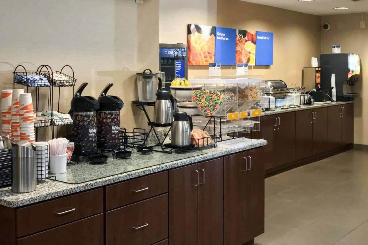 Giles Hotel Inn And Suites Pulaski Екстериор снимка