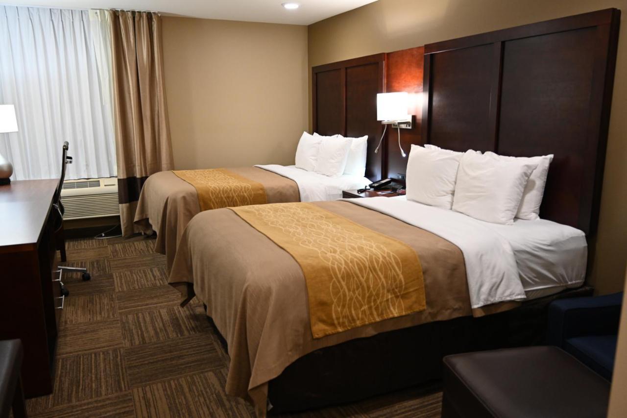 Giles Hotel Inn And Suites Pulaski Екстериор снимка