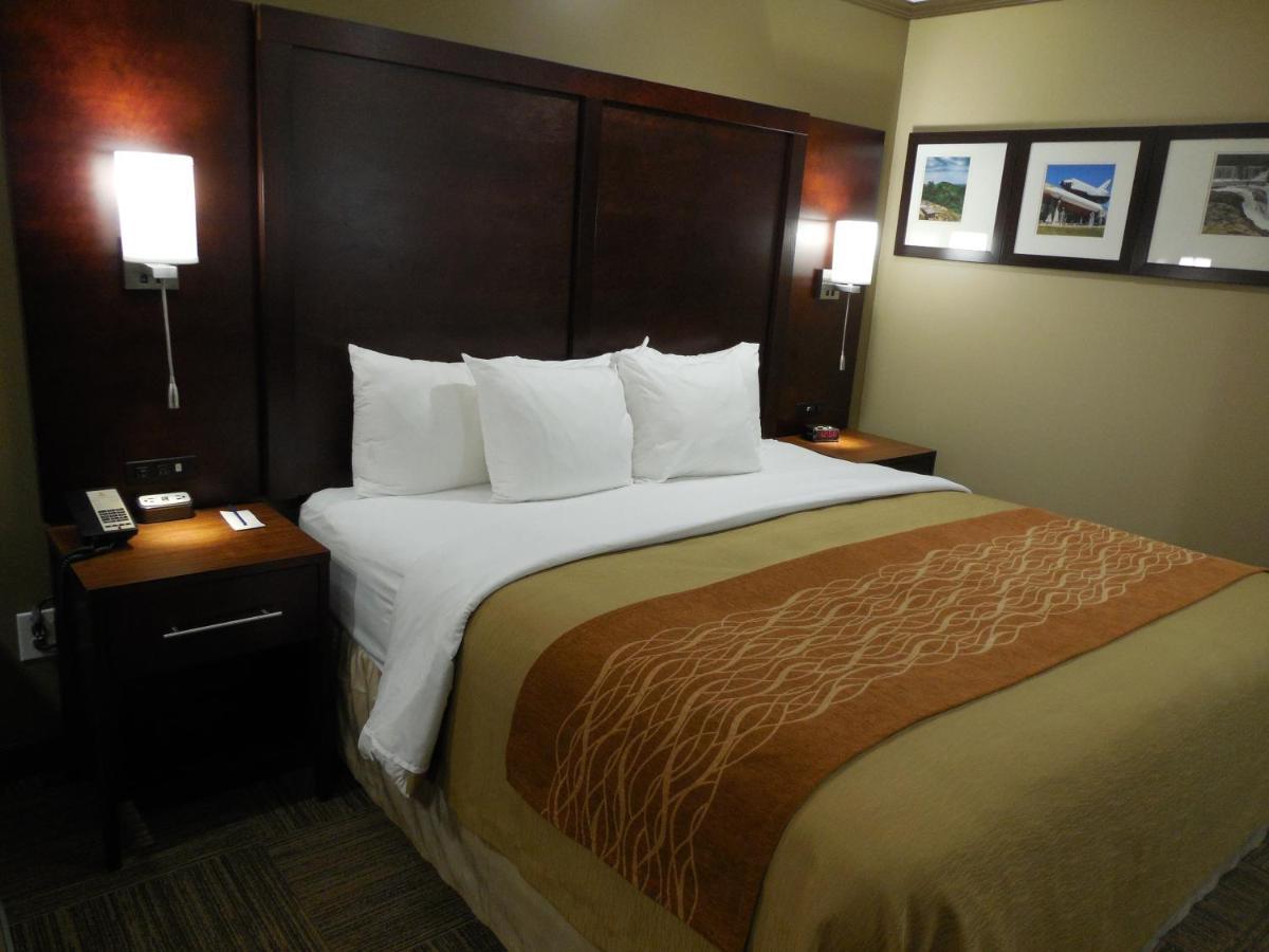 Giles Hotel Inn And Suites Pulaski Екстериор снимка